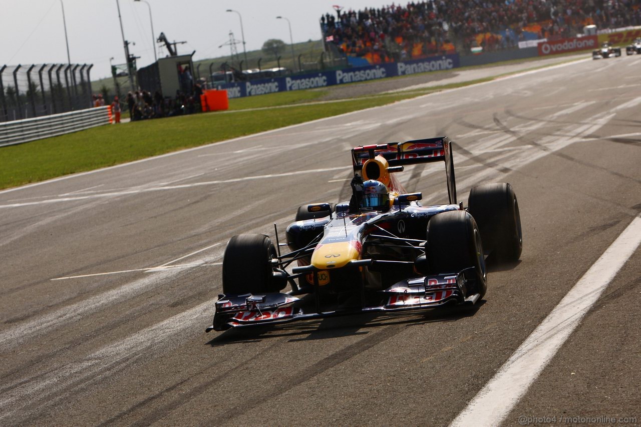 GP TURCHIA, 08.05.2011- Gara, Sebastian Vettel (GER), Red Bull Racing, RB7 vincitore celebrates his victory