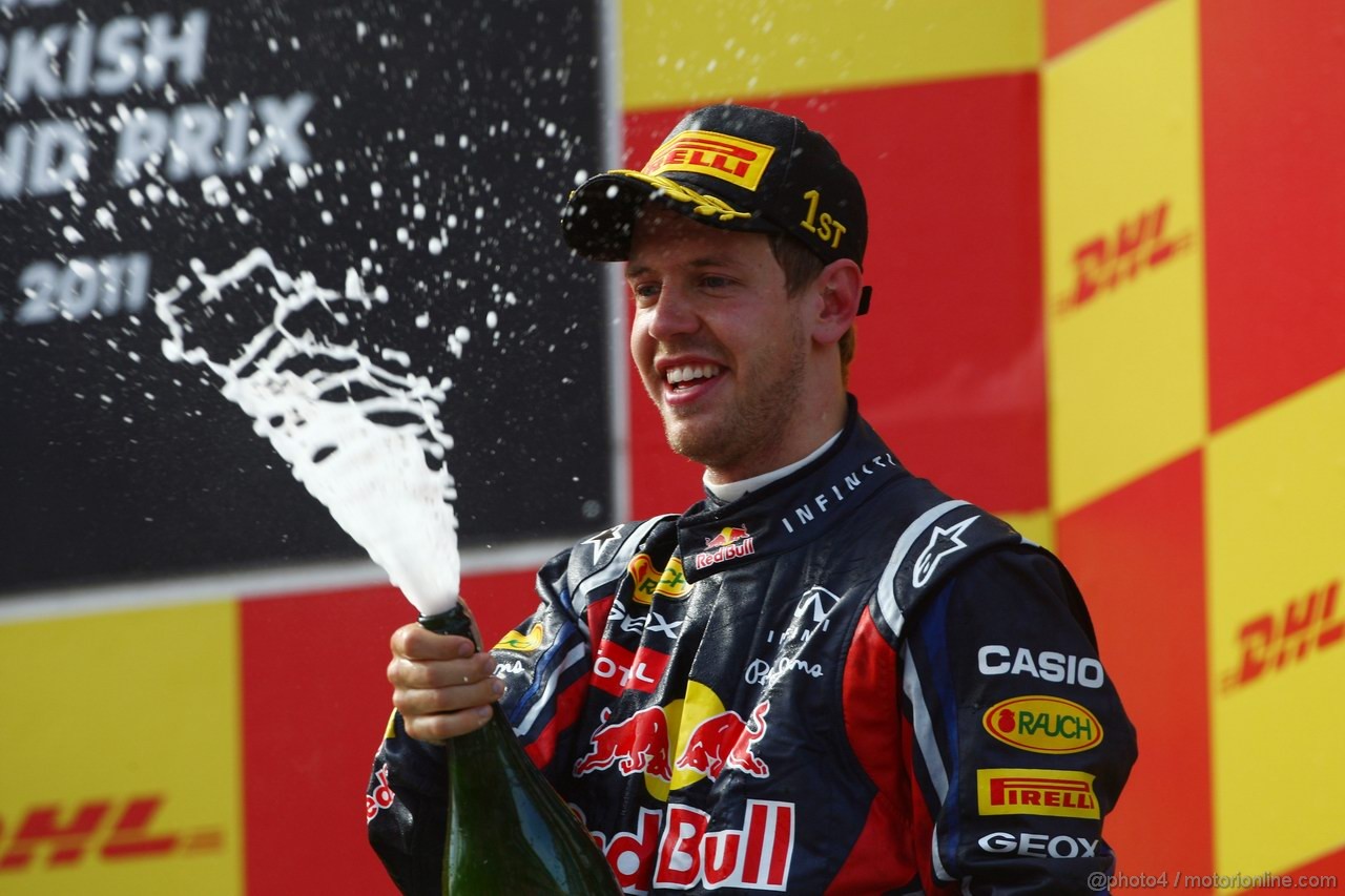 GP TURCHIA, 08.05.2011- Gara, Sebastian Vettel (GER), Red Bull Racing, RB7 vincitore 