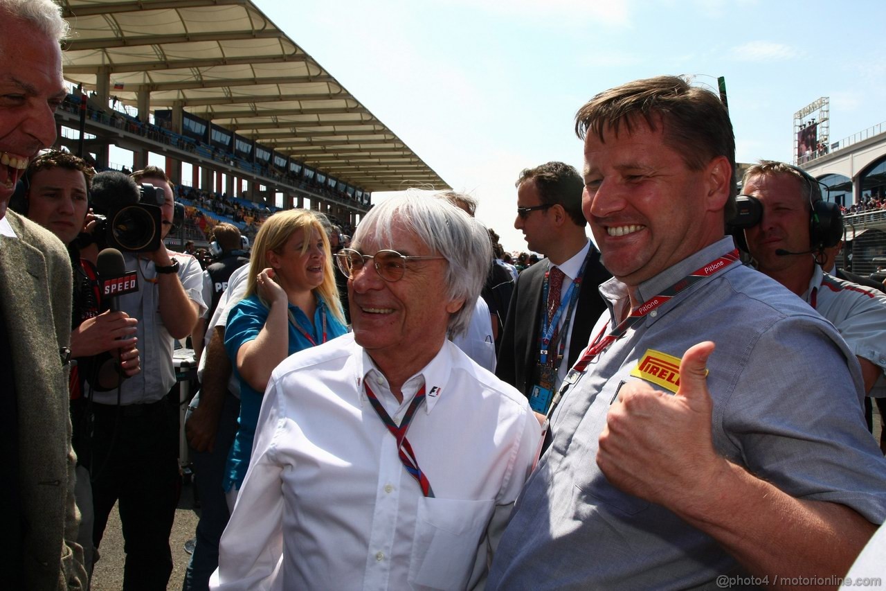 GP TURCHIA, 08.05.2011- Gara, Bernie Ecclestone (GBR), President e CEO of Formula One Management  e Paul Hembery, Pirelli Motorspor Director 