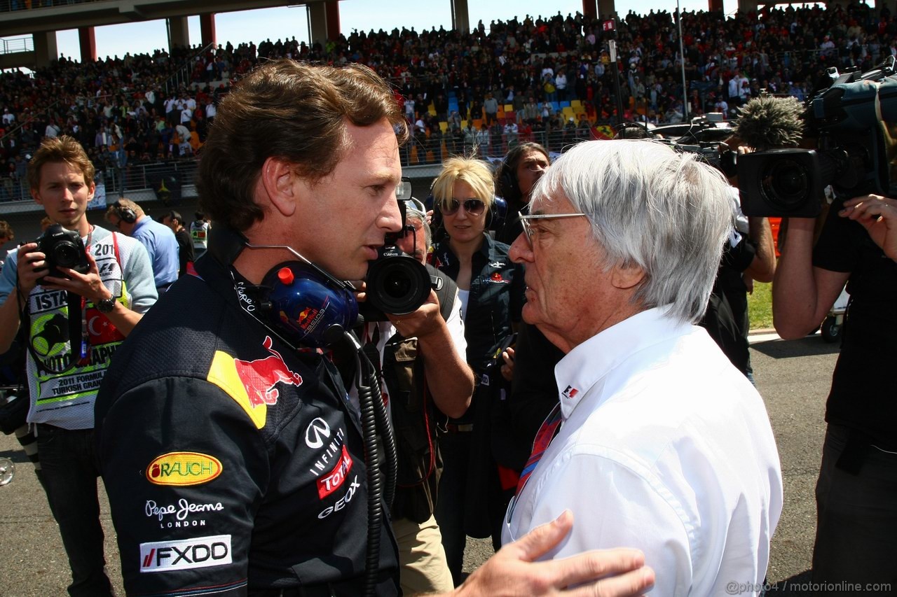 GP TURCHIA, 08.05.2011- Gara, Christian Horner (GBR), Red Bull Racing, Sporting Director e Bernie Ecclestone (GBR), President e CEO of Formula One Management  