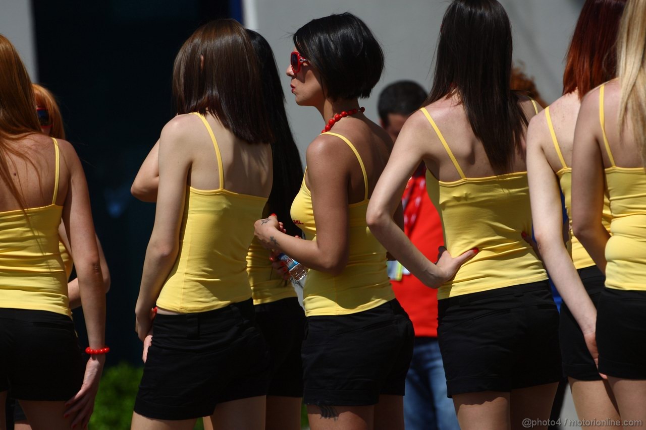 GP TURCHIA, 07.05.2011- grid girl, pitbabess 
