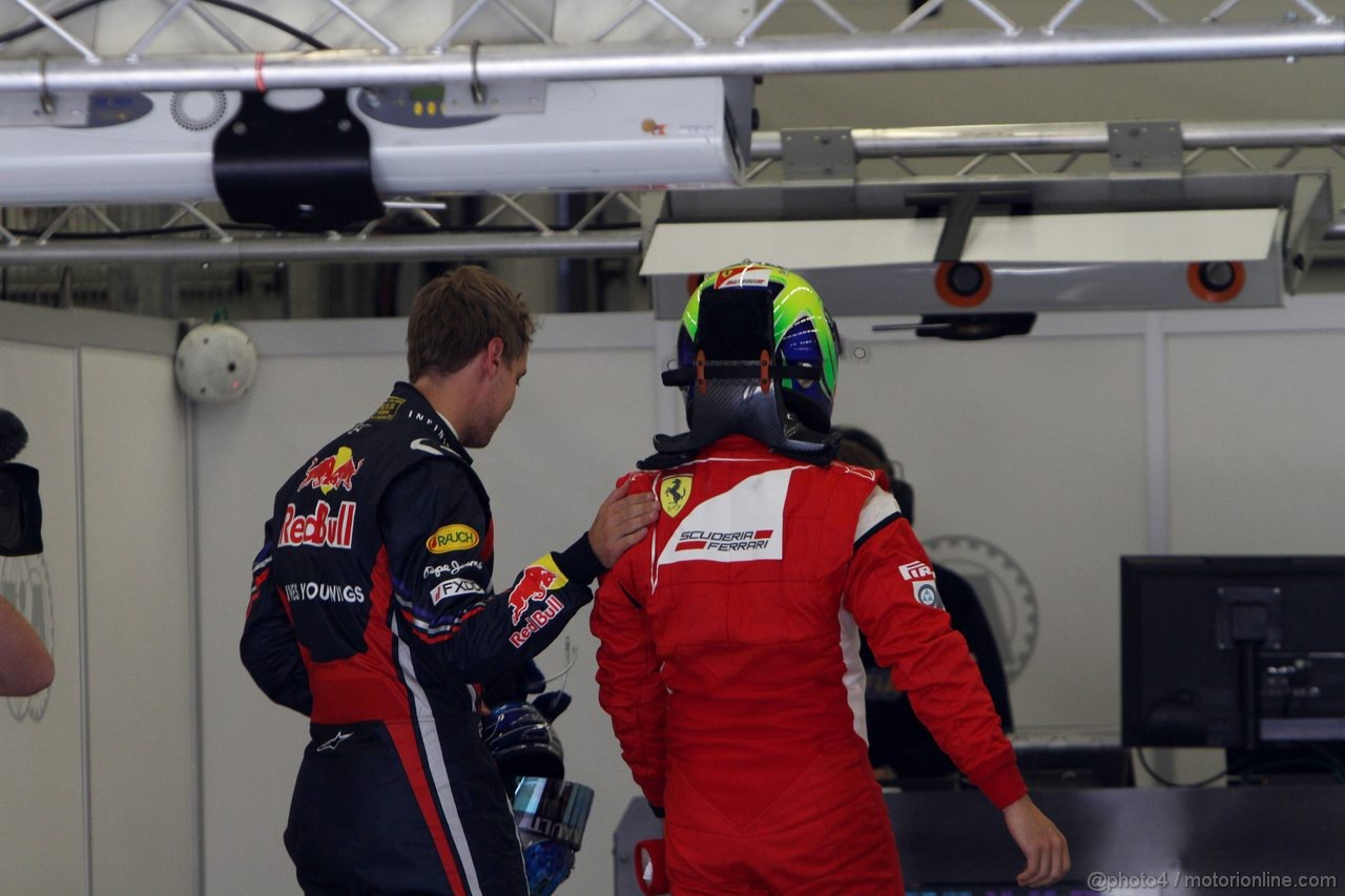 GP TURCHIA, 07.05.2011- Qualifiche, Sebastian Vettel (GER), Red Bull Racing, RB7 e Felipe Massa (BRA), Ferrari, F-150 Italia 