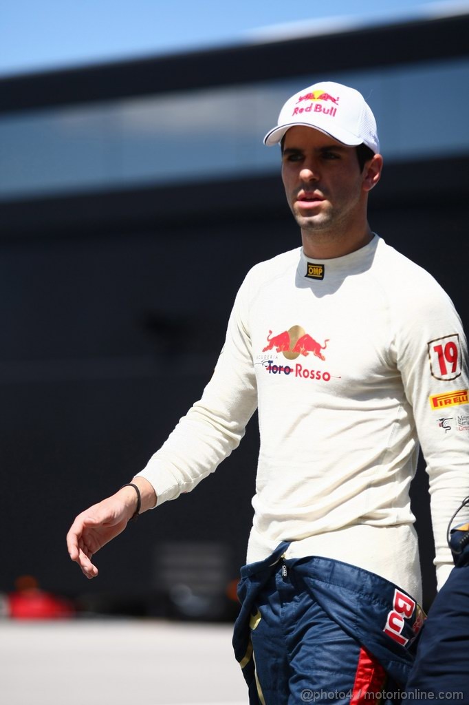 GP TURCHIA, 07.05.2011- Qualifiche, Jaime Alguersuari (SPA), Scuderia Toro Rosso, STR6 