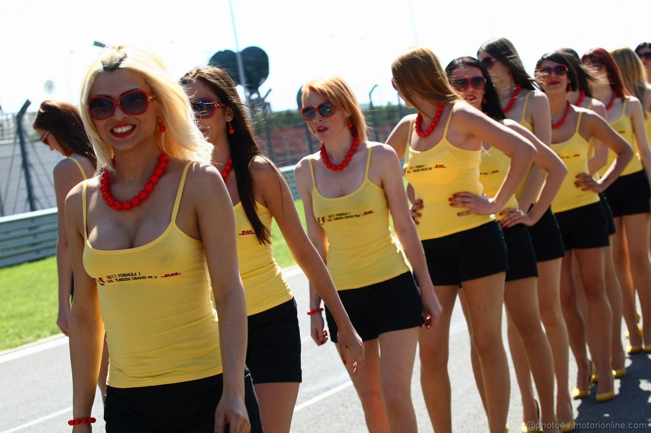 GP TURCHIA, 07.05.2011- grid girl, pitbabess 