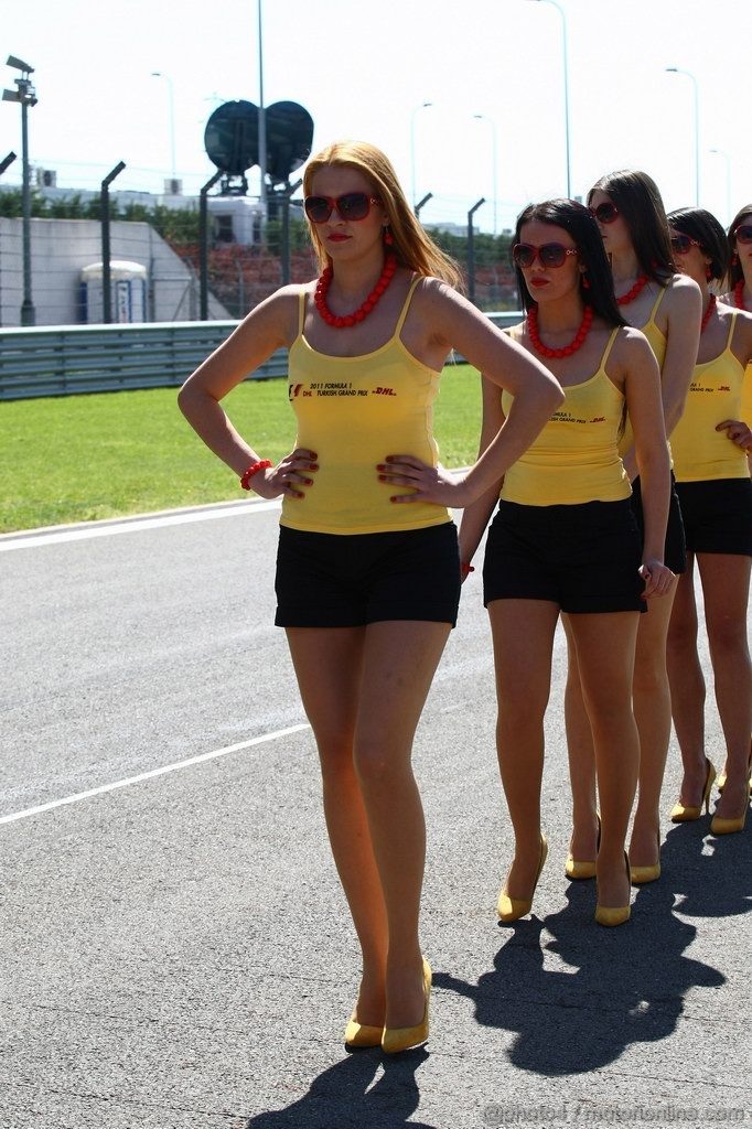 GP TURCHIA, 07.05.2011- grid girl, pitbabess 