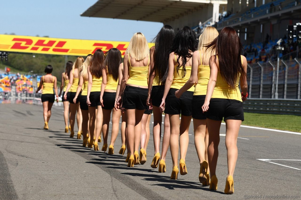 GP TURCHIA, 07.05.2011- grid girl, pitbabess 