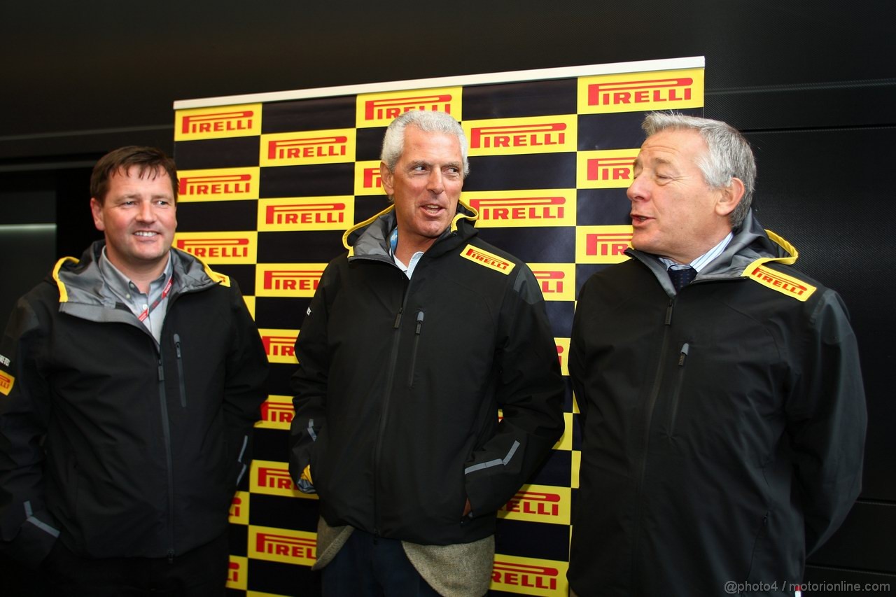 GP TURCHIA, 06.05.2011- Paul Hembery, Pirelli Motorspor Director, Marco Tronchetti Provera (ITA), Pirelli's President e Francesco Gori (ITA), Pirelli's CEO 