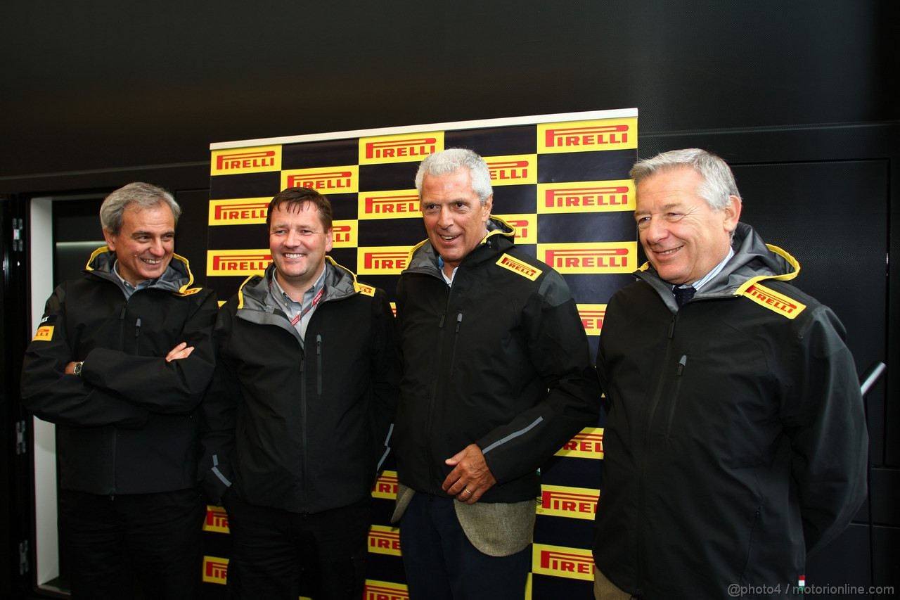 GP TURCHIA, 06.05.2011- Paul Hembery, Pirelli Motorspor Director, Marco Tronchetti Provera (ITA), Pirelli's President e Francesco Gori (ITA), Pirelli's CEO 