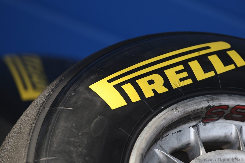 Jerez Test Febbraio 2011, 13.02.2011- Tyres Pirelli 