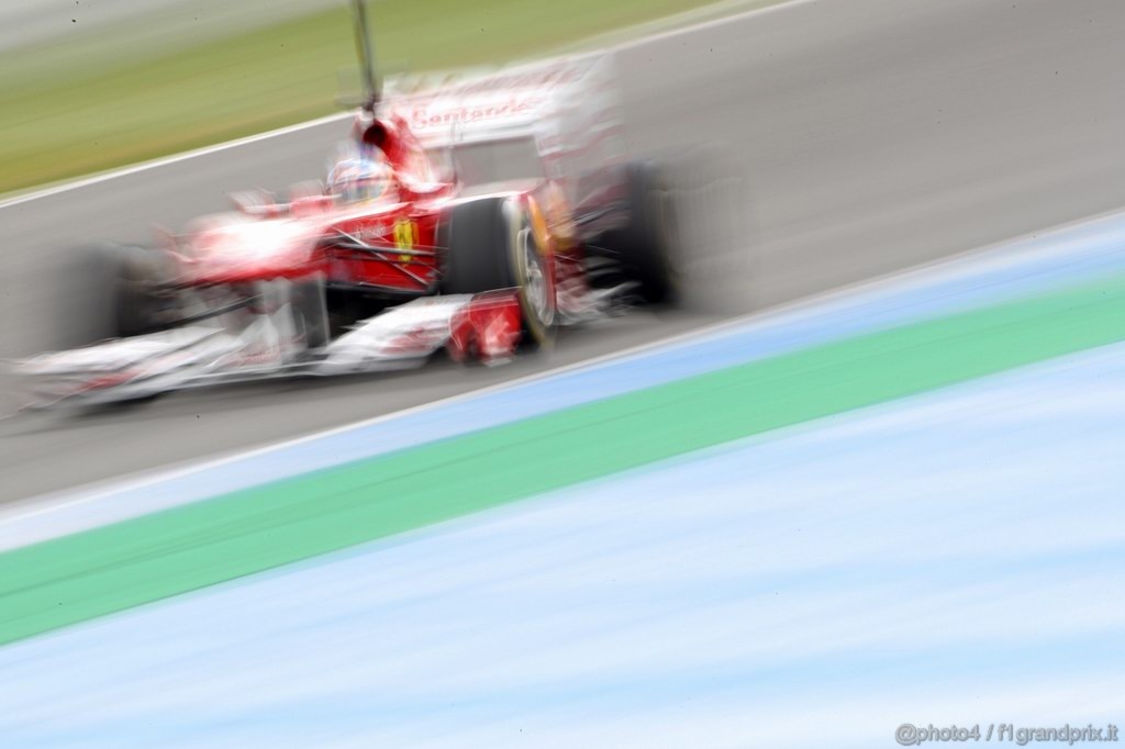 Jerez Test Febbraio 2011, 13.02.2011- Fernando Alonso (ESP), Ferrari, F-150 Italia 