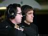 Jerez Test Febbraio 2011, 13.02.2011- Eric Boullier (FRA), Team Manager, Renault F1 Team e Vitaly Petrov (RUS), Lotus Renault GP, R31 