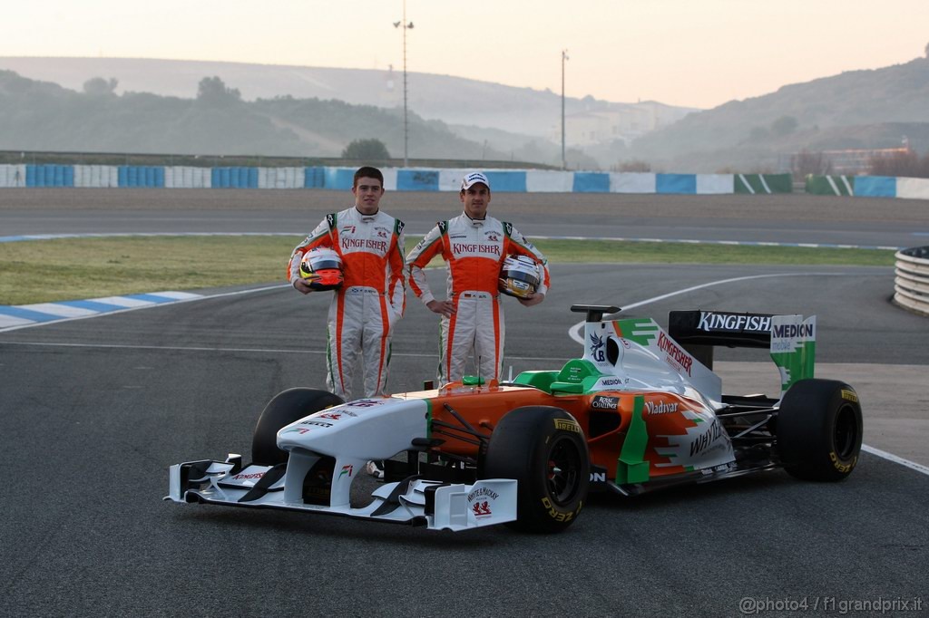 Jerez Test Febbraio 2011, Force India F1 Team VJM04 Launch, Paul di Resta (GBR) Force India VJM04 e Adrian Sutil (GER), Force India F1 Team, VJM04 