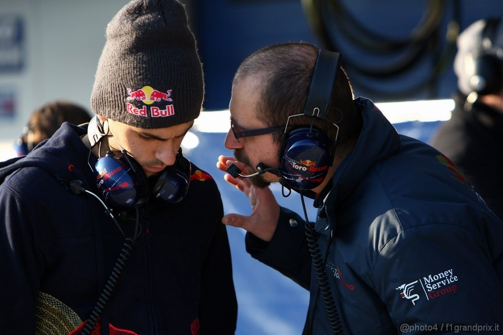 Jerez Test Febbraio 2011, 10/2/2011-Jaime Alguersuari (SPA), Scuderia Toro Rosso, STR6 
