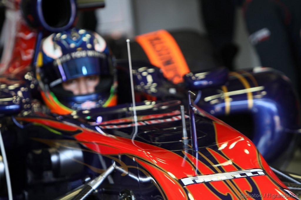 Jerez Test Febbraio 2011, 10/2/2011- Daniel Ricciardo (AUS), Test Driver Scuderia Toro Rosso, STR6 