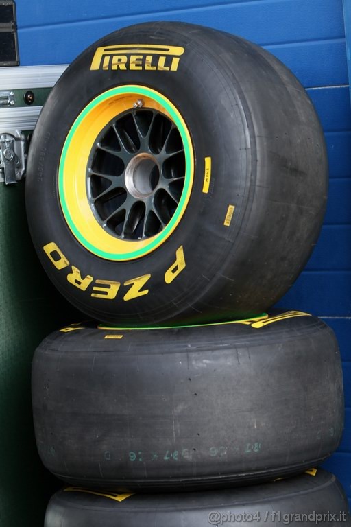 Jerez Test Febbraio 2011, 10/2/2011- Tyres Pirelli 