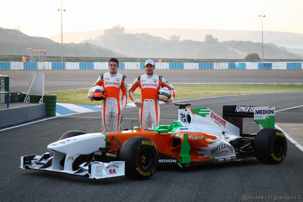 Jerez Test Febbraio 2011, Force India F1 Team VJM04 Launch, Paul di Resta (GBR) Force India VJM04 e Adrian Sutil (GER), Force India F1 Team, VJM04 