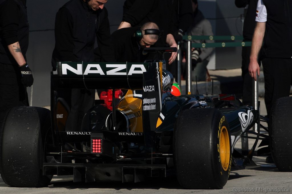 Jerez Test Febbraio 2011, 10/2/201- Jarno Trulli (ITA), Team Lotus, TL11 