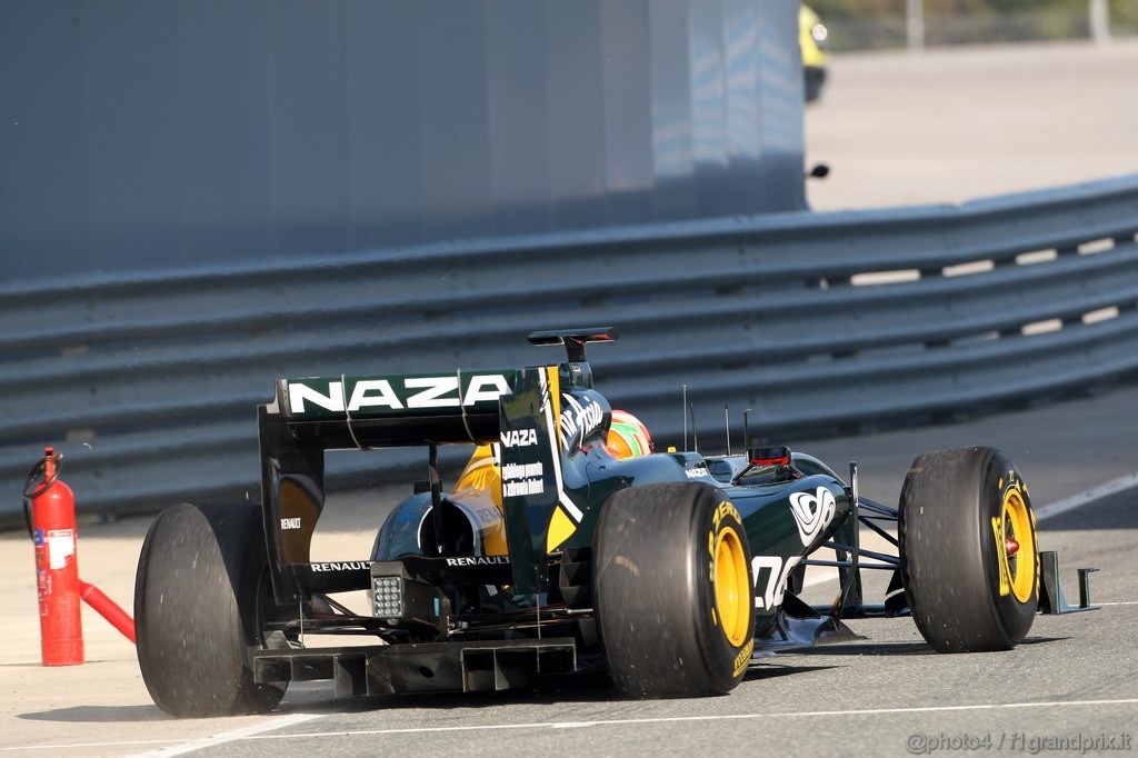 Jerez Test Febbraio 2011, 10/2/201- Jarno Trulli (ITA), Team Lotus, TL11 