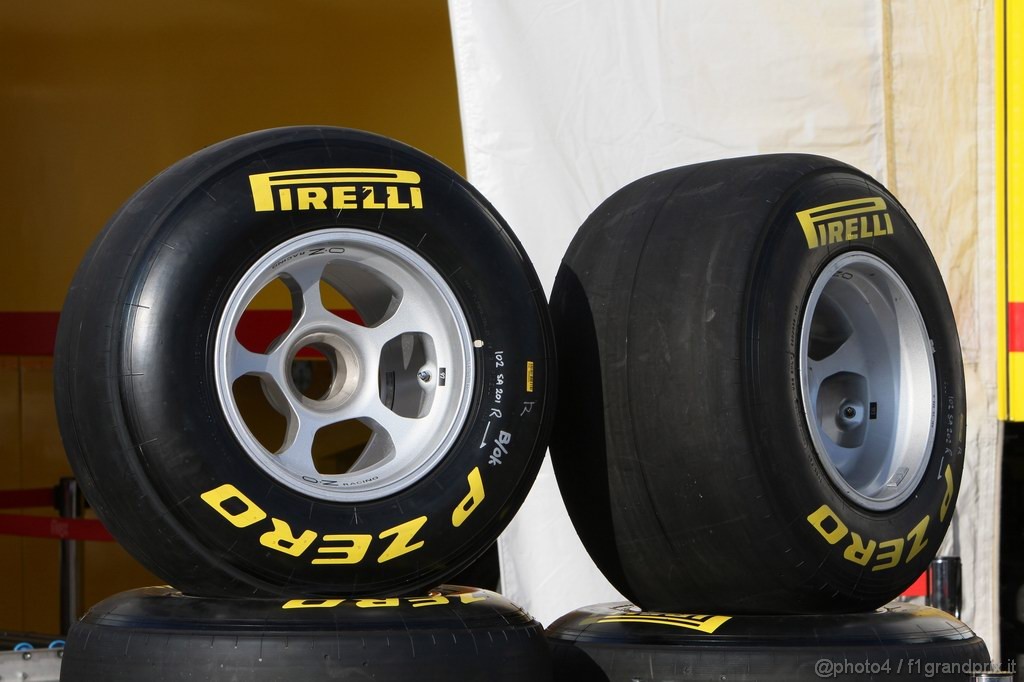 Jerez Test Febbraio 2011, 10/2/2011- Tyres Pirelli 