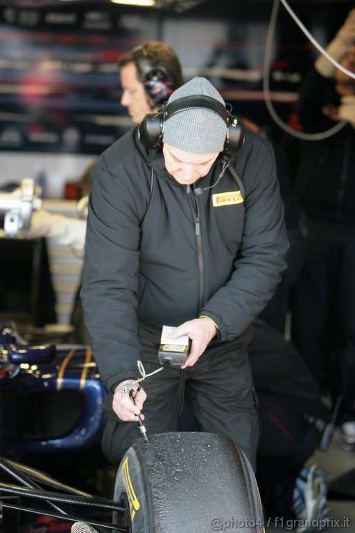 Jerez Test Febbraio 2011, 10/2/2011- Staff Pirelli 