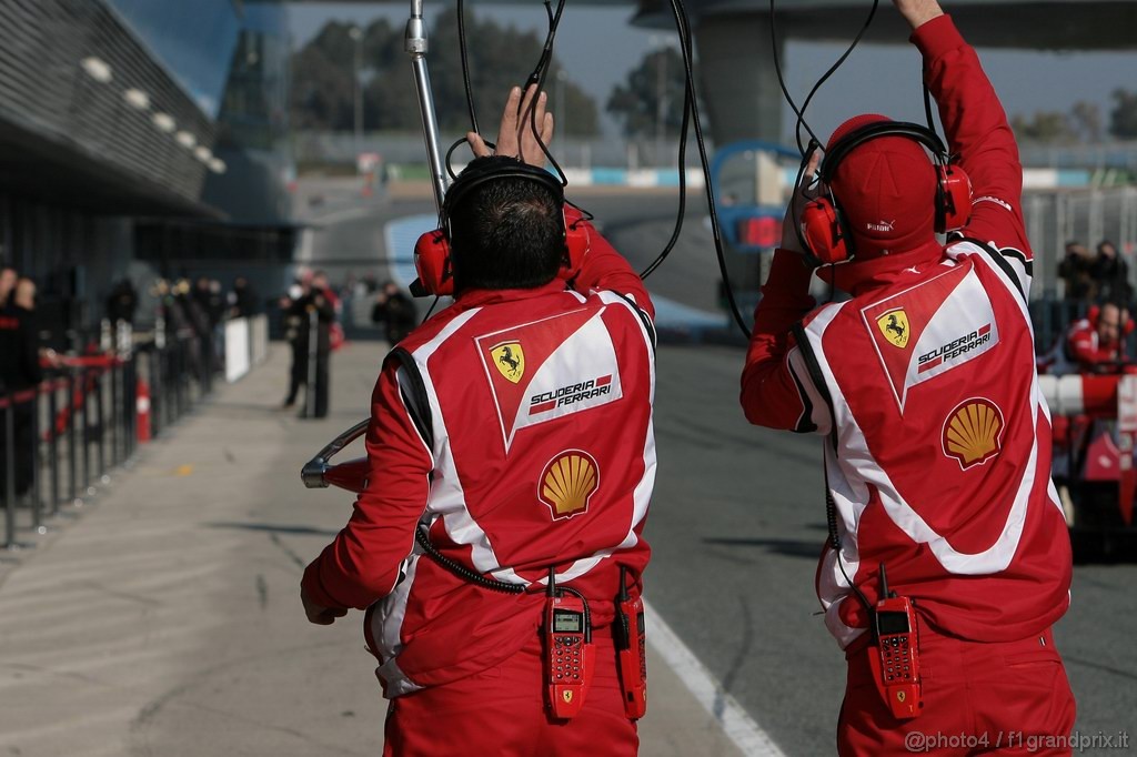 Jerez Test Febbraio 2011, 10/2/2011- Mechanics Ferrari  