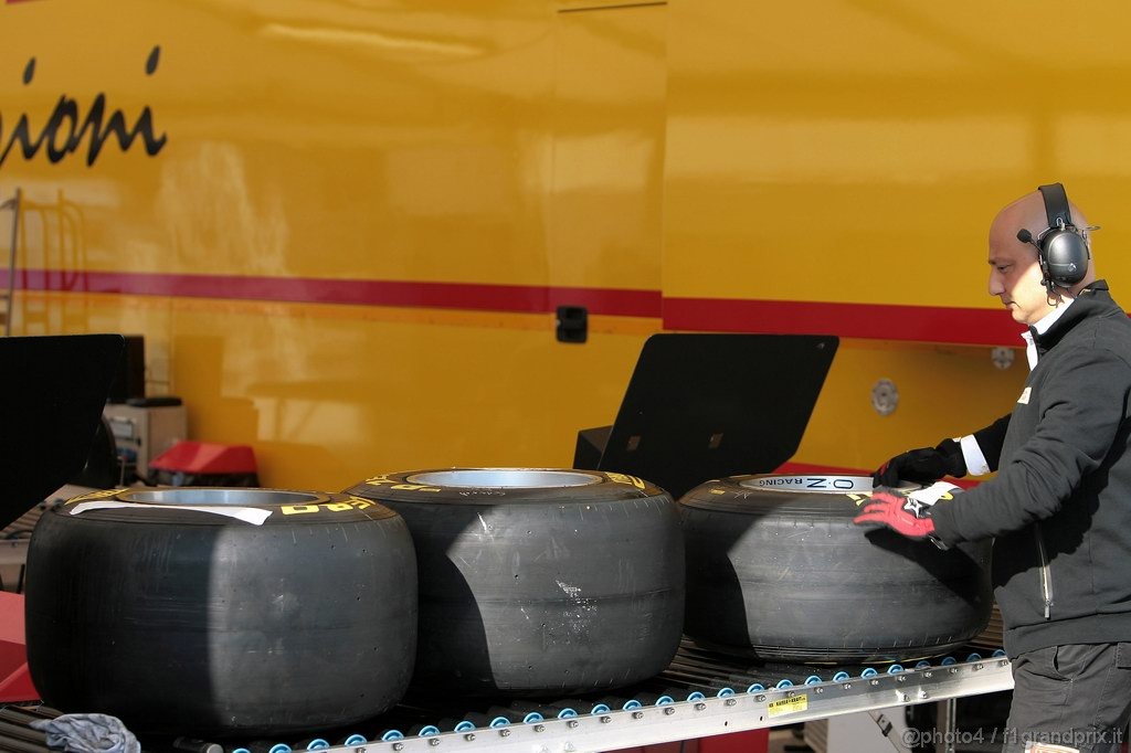 Jerez Test Febbraio 2011, 10/2/2011- Tyres Pirelli 
