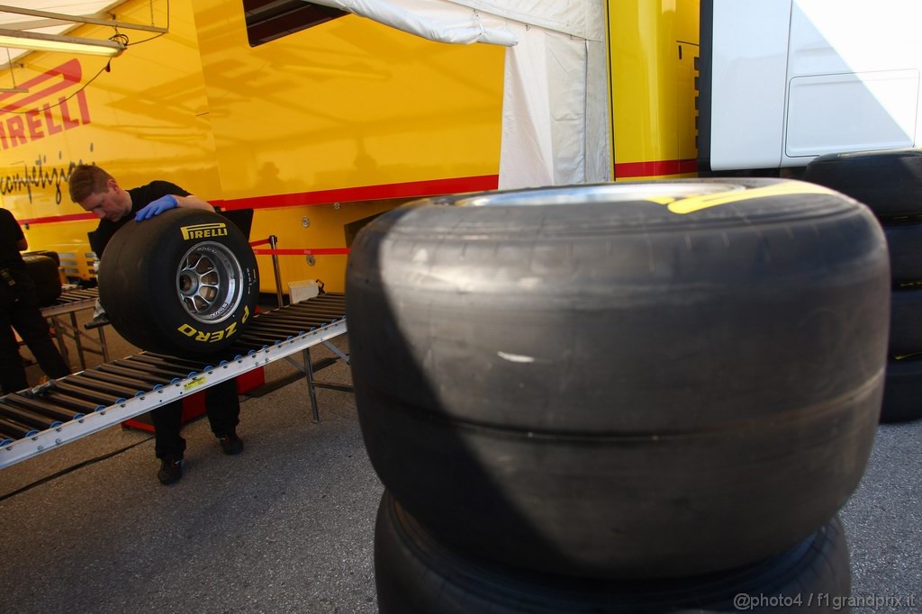 Jerez Test Febbraio 2011, 10/2/2011- Tyres Pirelli 