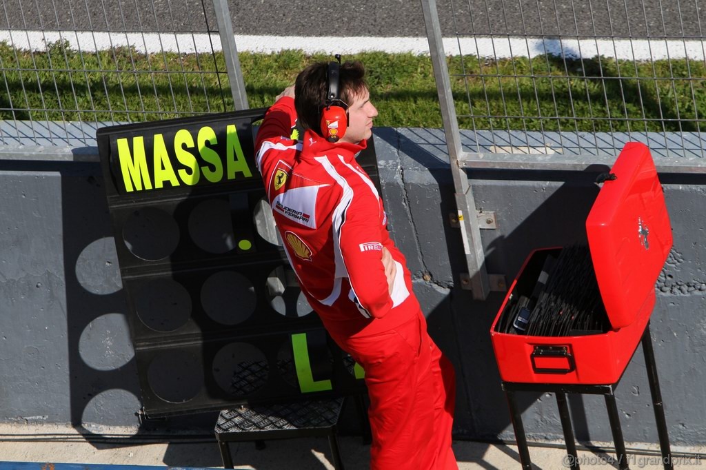 Jerez Test Febbraio 2011, 10/2/2011- Staff Ferrari  
