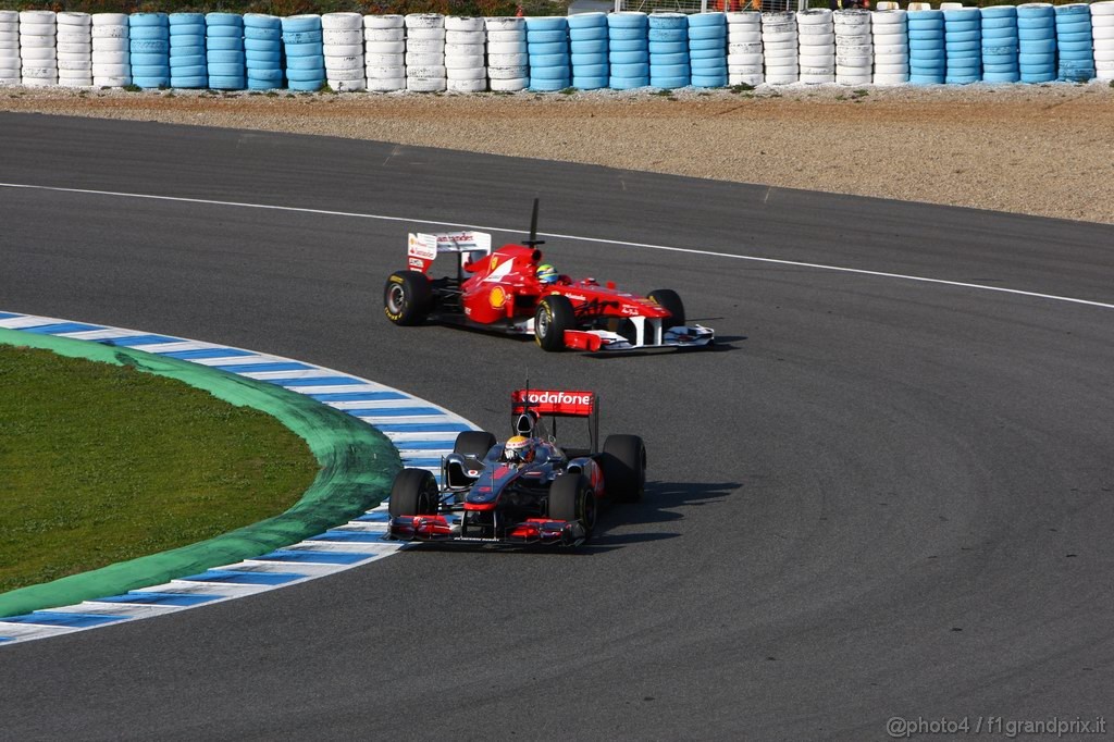 Jerez Test Febbraio 2011, 10/2/2011- Lewis Hamilton (GBR), McLaren  Mercedes, MP4-26 e Felipe Massa (BRA), Ferrari, F150 