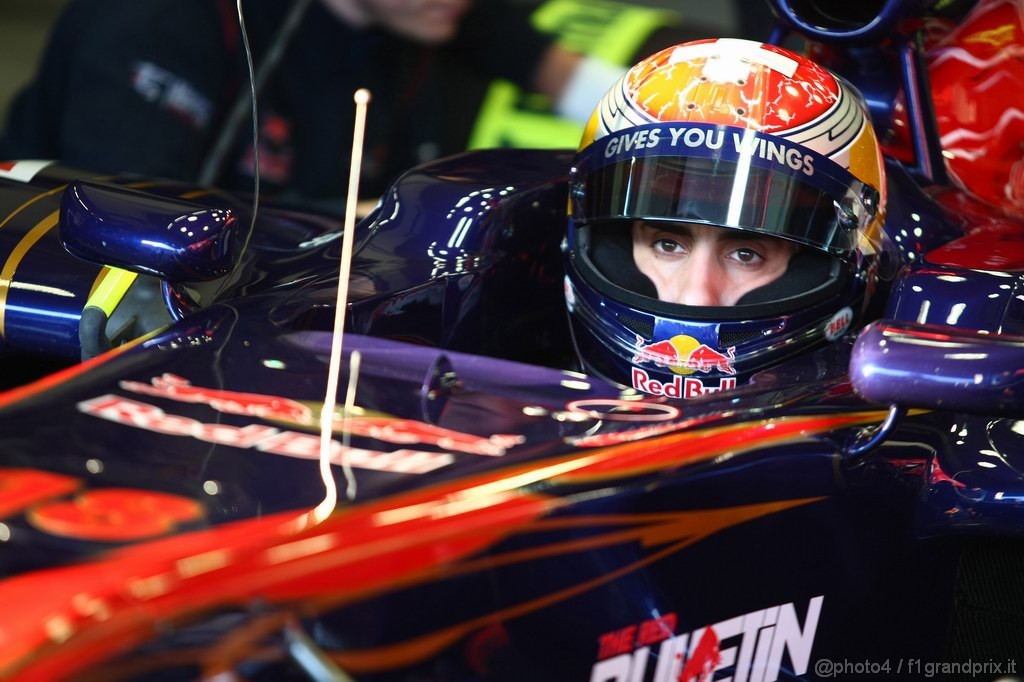 Jerez Test Febbraio 2011, 12.02.2011- Sébastien Buemi (SUI), Scuderia Toro Rosso, STR6 