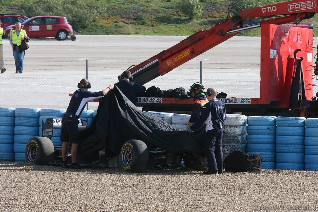 Jerez Test Febbraio 2011, 11.02.2011- Pastor Maldonado (VEN), Williams FW33 crash 