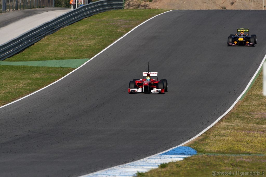 Jerez Test Febbraio 2011, 11.02.2011- Felipe Massa (BRA), Ferrari, F-150 Italia e Mark Webber (AUS), Red Bull Racing, RB7 