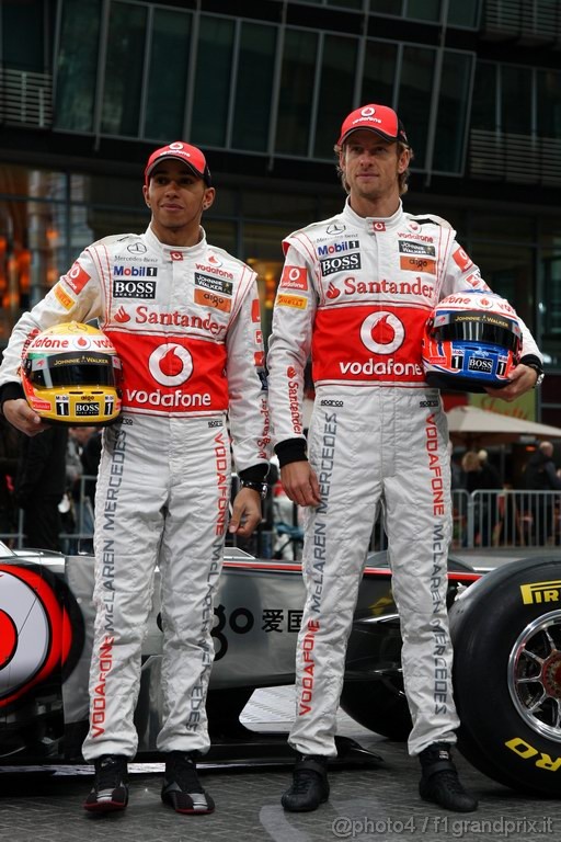 Mclaren MP4 26, 
Lewis Hamilton (GBR), McLaren Mercedes, Jenson Button (GBR), McLaren Mercedes 