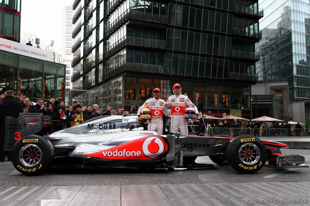 Mclaren MP4 26, 
Lewis Hamilton (GBR), McLaren Mercedes, Jenson Button (GBR), McLaren Mercedes 