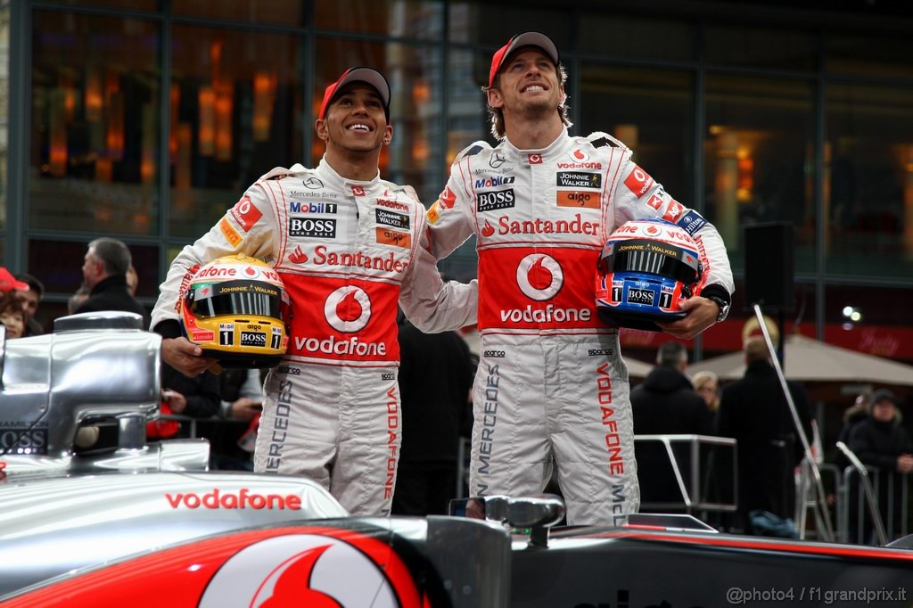 Mclaren MP4 26, 
Lewis Hamilton (GBR), McLaren Mercedes, Jenson Button (GBR), McLaren Mercedes 