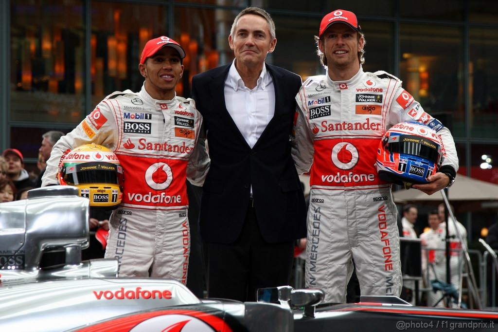 Mclaren MP4 26, 
Lewis Hamilton (GBR), McLaren Mercedes, Martin Whitmarsh (GBR), McLaren, Chief Executive Officer, Jenson Button (GBR), McLaren Mercedes 