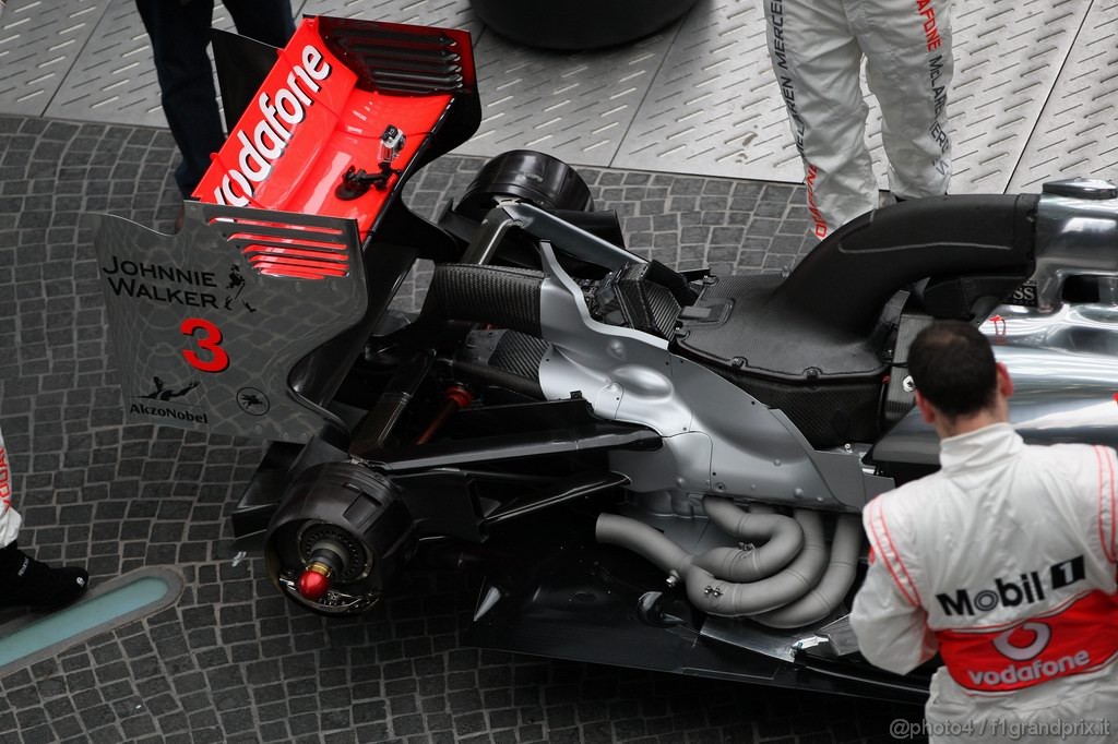 Mclaren MP4 26, 
detail - Vodafone McLaren Mercedes MP4-26 Launch 