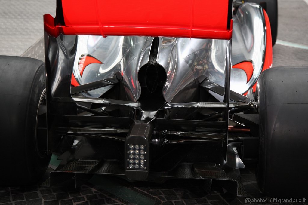 Mclaren MP4 26, 
detail - Vodafone McLaren Mercedes MP4-26 Launch 