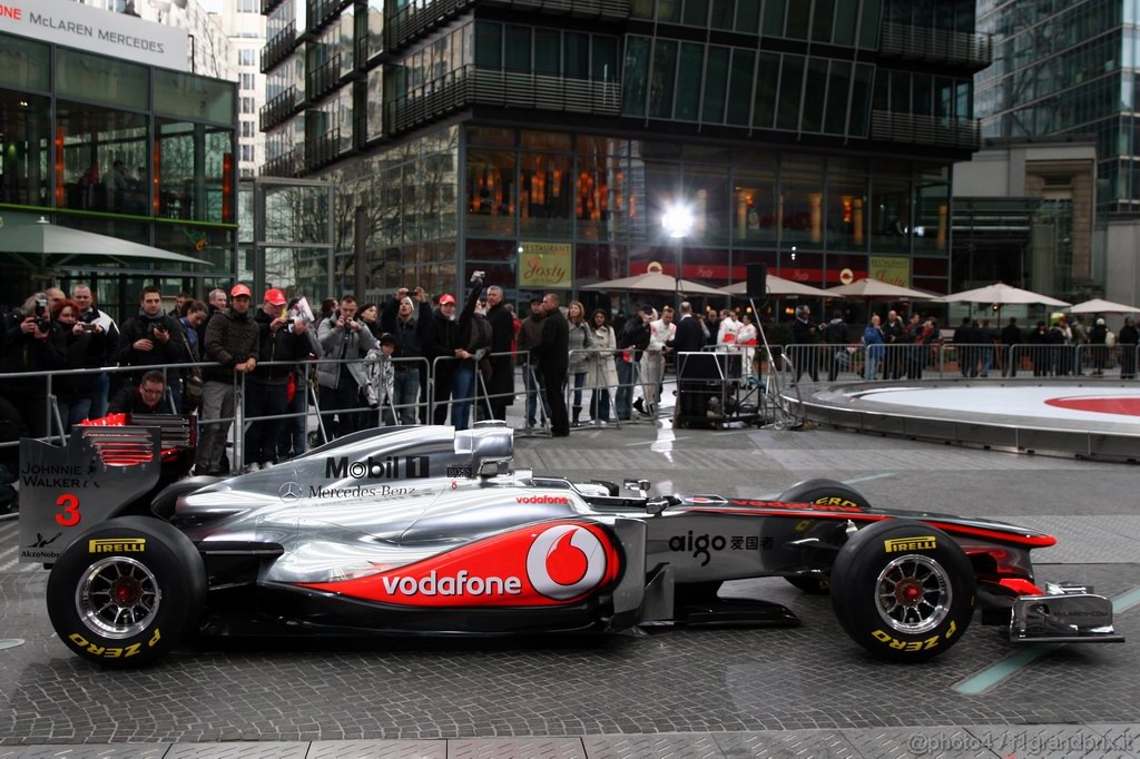Mclaren MP4 26, 
The new Mercedes MP4-26 - Vodafone McLaren Mercedes MP4-26 Launch 