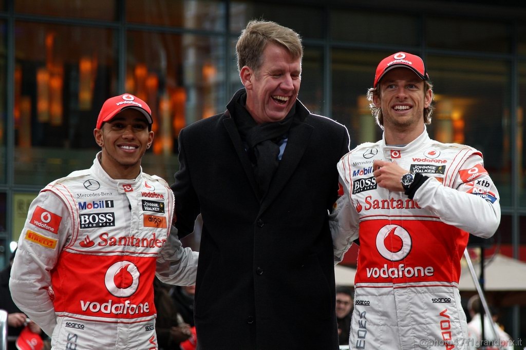 Mclaren MP4 26, 
Lewis Hamilton (GBR), McLaren Mercedes, Fritz Joussen (GER), CEO Vodafone Germany, Jenson Button (GBR), McLaren Mercedes 