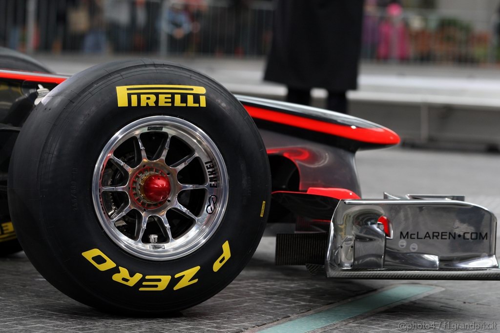 Mclaren MP4 26, 
Pirelli tyre - Vodafone McLaren Mercedes MP4-26 Launch 