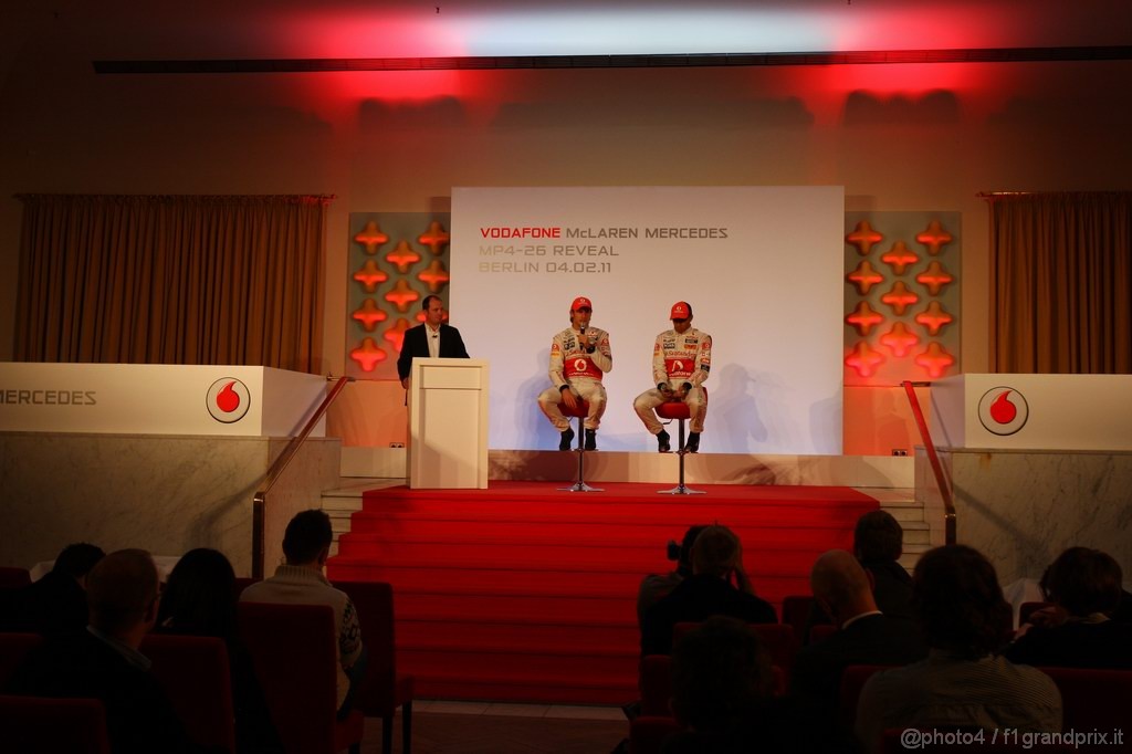 Mclaren MP4 26, 
Jenson Button (GBR), McLaren Mercedes, Lewis Hamilton (GBR), McLaren Mercedes - Vodafone McLaren Mercedes MP4-26 Launch 