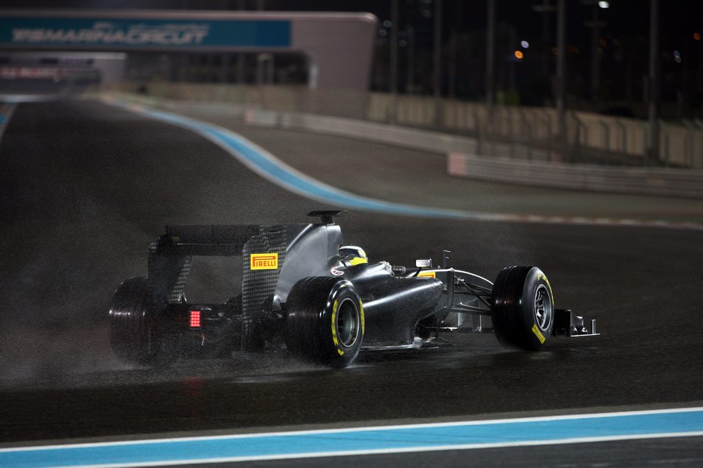 Pirelli Test Gennaio 2011 Abu Dhabi