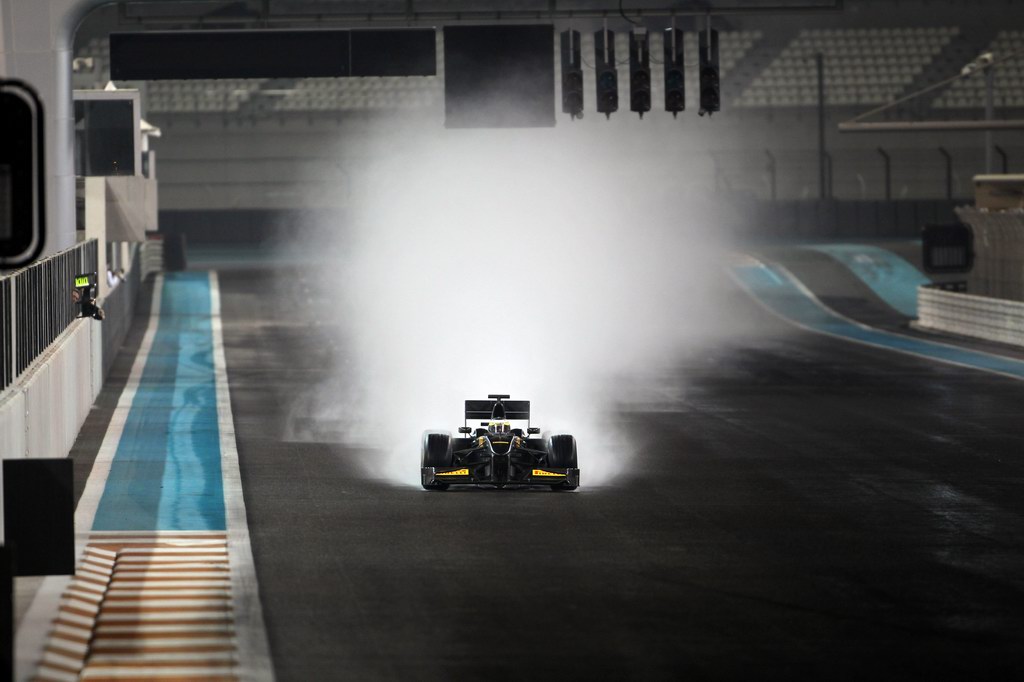 Pirelli Test Gennaio 2011 Abu Dhabi