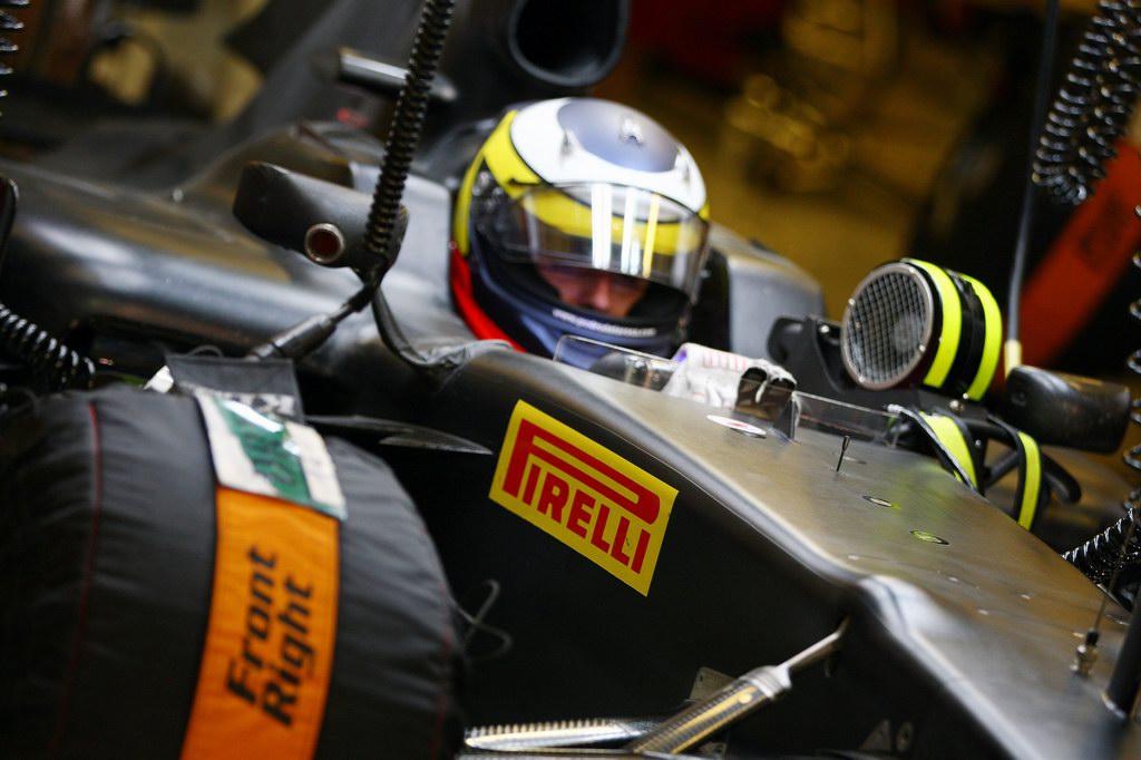 Pirelli Test Gennaio 2011 Abu Dhabi