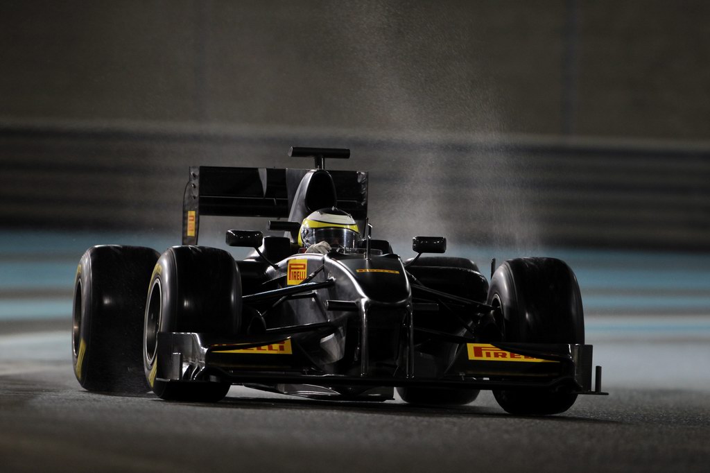Pirelli Test Gennaio 2011 Abu Dhabi