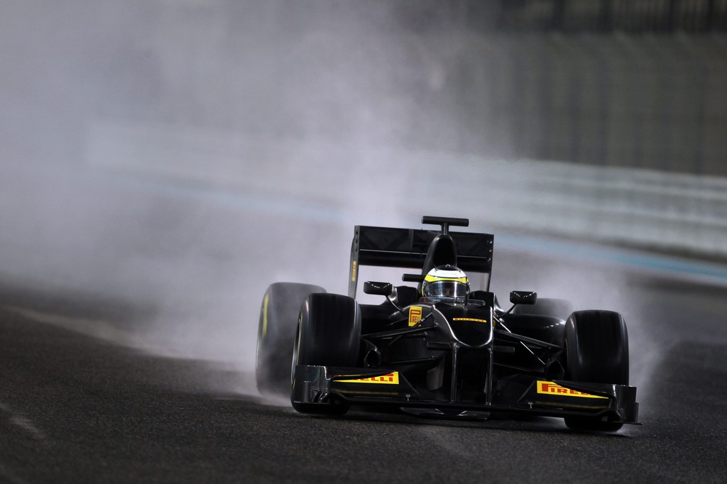 Pirelli Test Gennaio 2011 Abu Dhabi