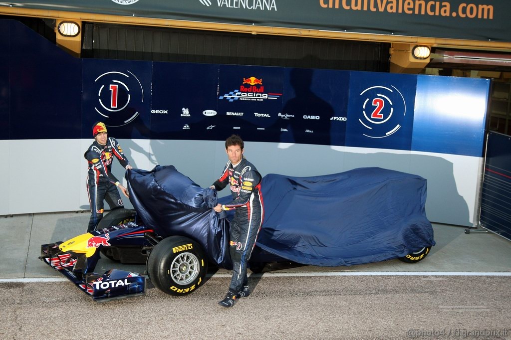 Red Bull RB7, 
Sebastian Vettel (GER), Red Bull Racing e Mark Webber (AUS), Red Bull Racing unveil the new RB7  - Red Bull Racing RB7 Launch - Formula 1 World Championship