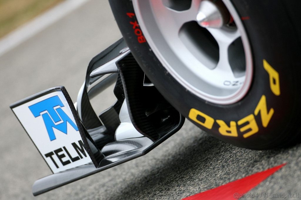 Sauber C30, 31.01.2011 Valencia, Spain, 
New Sauber F1 Team C30 technical detail, front wing - Sauber F1 Team C30 Launch - Formula 1 World Championship - 