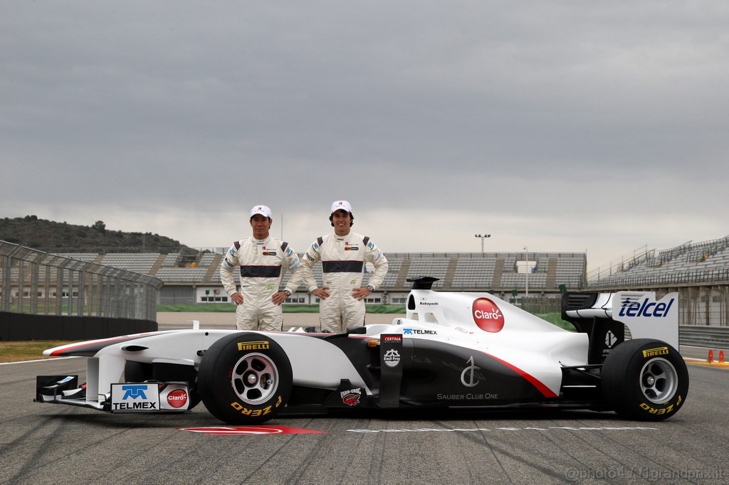 Sauber C30, 31.01.2011 Valencia, Spain, 

Monisha Kaltenborn (AUT), Managing director Sauber F1 Team, Sergio PÈrez (MEX), Sauber F1 Team, Peter Sauber (SUI), Sauber F1 Team, Team Principal, Kamui Kobayashi (JAP), Sauber F1 Team, James Key (GBR),  Technical Director, Sauber F1 Team - Sauber F1 Team C30 Launch - Formula 1 World Championship 